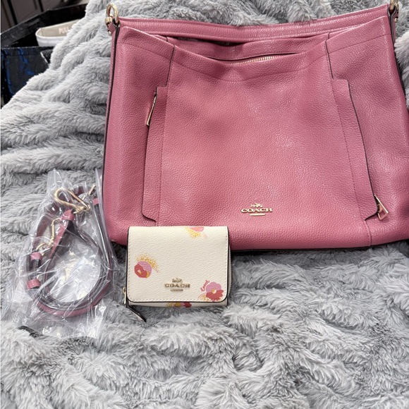 Coach Scout with Floral Wallet-2 pcs set - Picture 8 of 14